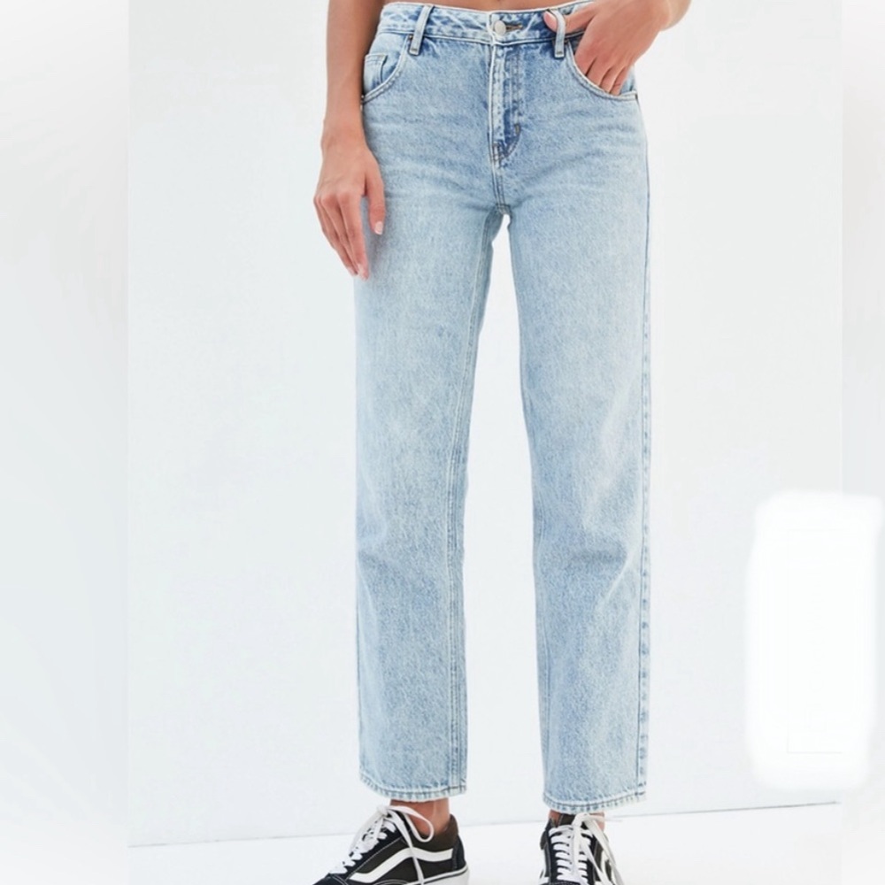 Pacsun High Rise Straight Jean Size 25R Button Fly in Light Blue